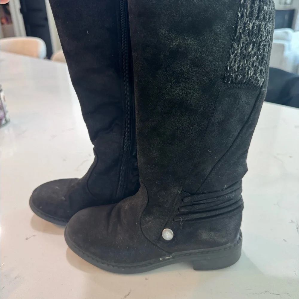 Baretraps boots. Little girls size 12. Tall black boots with full zipper.